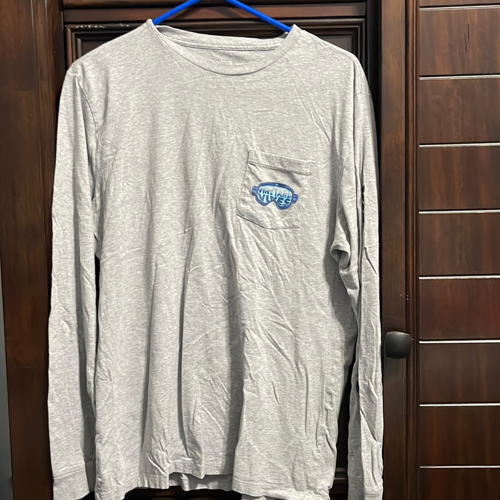 Vineyard Vines Men’s long sleeve size M